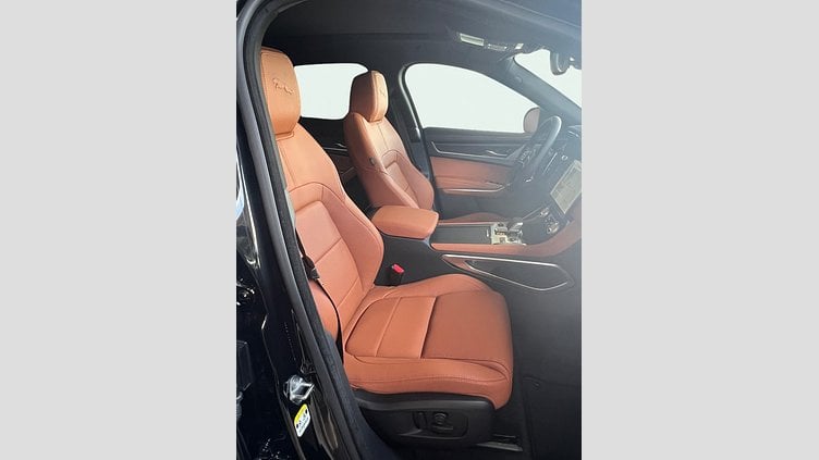 2024 Approved Jaguar F-Pace Santorini Black 2.0 D I4  204 CP R-Dynamic SE