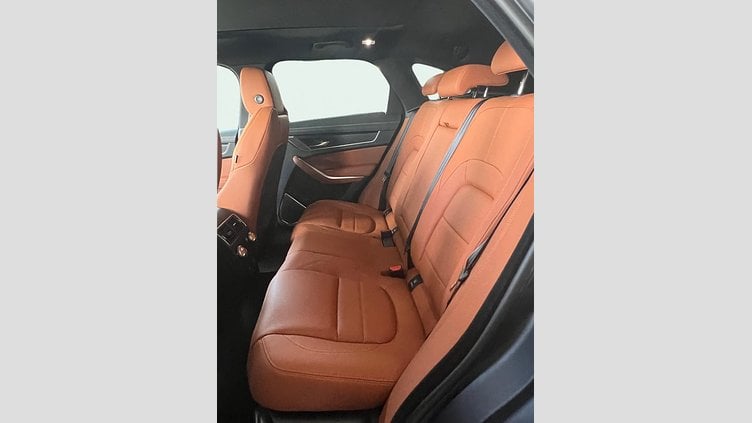 2024 Approved Jaguar F-Pace Santorini Black 2.0 D I4  204 CP R-Dynamic SE