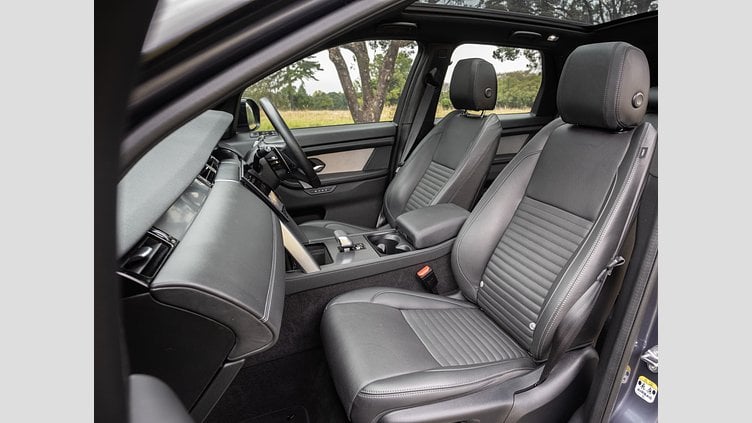 2024 Approved Land Rover Discovery Sport Varesine Blue AWD Auto D200 R-Dynamic HSE