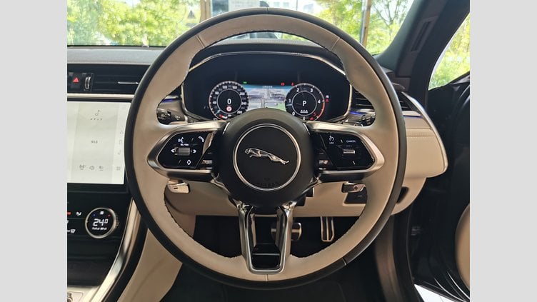 2023 認定中古車 Jaguar XF カルパチアングレイ D200 AWD（オートマチック）MHEV SPORTBRAKE R-DYNAMIC SE