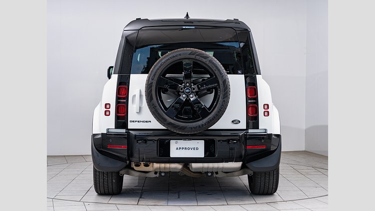 2023 認定中古車 Land Rover Defender 110 フジホワイト D300 AWD（AT） X-DYNAMIC HSE