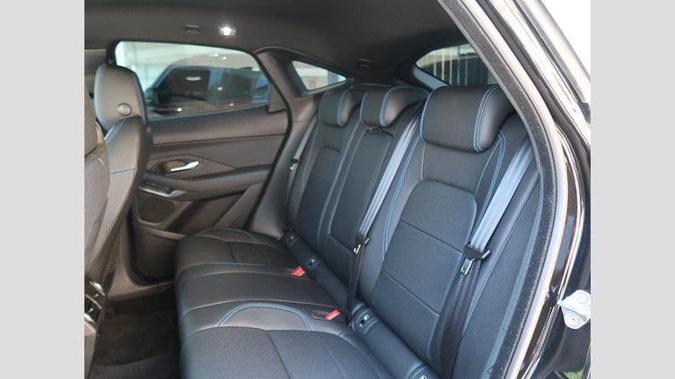 2018 認定中古車 Jaguar E-Pace サントリーニ ブラック D180 オートマチック全輪駆動 R-DYNAMIC S