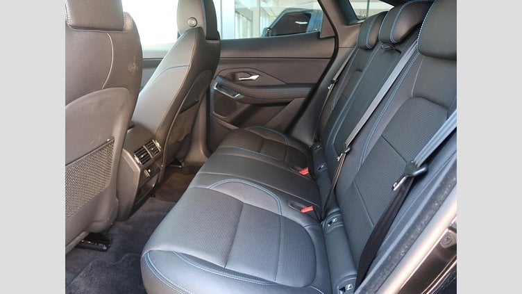 2018 認定中古車 Jaguar E-Pace サントリーニ ブラック D180 オートマチック全輪駆動 R-DYNAMIC S