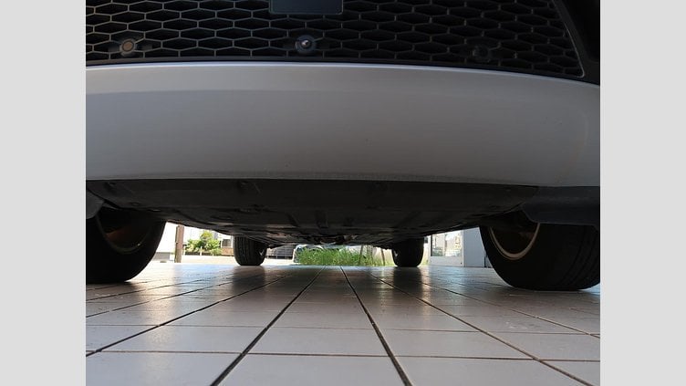 2019 認定中古車 Land Rover Discovery Sport ナルヴィックブラック D180 AWD（オートマチック） 標準ホイールベース ディスカバリー スポーツ S