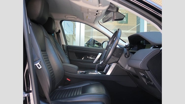 2019 認定中古車 Land Rover Discovery Sport ナルヴィックブラック D180 AWD（オートマチック） 標準ホイールベース ディスカバリー スポーツ S