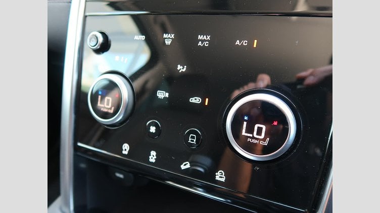 2019 認定中古車 Land Rover Discovery Sport ナルヴィックブラック D180 AWD（オートマチック） 標準ホイールベース ディスカバリー スポーツ S