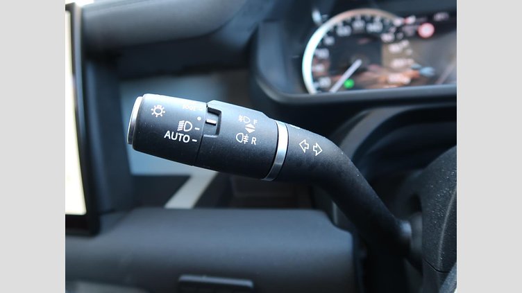 2022 認定中古車 Land Rover Defender 110 サントリーニブラック D300 AWD（AT） S