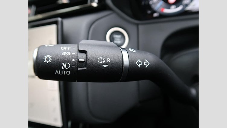 2024 認定中古車 Land Rover Range Rover Velar フジホワイト P400eプラグインハイブリッド（ガソリン） スタンダードホイールベース Dynamic HSE