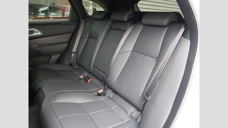2024 認定中古車 Land Rover Range Rover Velar フジホワイト P400eプラグインハイブリッド（ガソリン） スタンダードホイールベース Dynamic HSE
