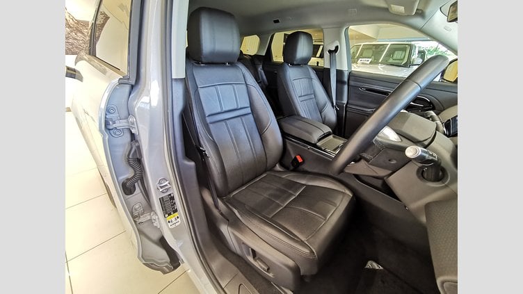 2020 認定中古車 Land Rover Range Rover Evoque ソウルパールシルバー D180 S