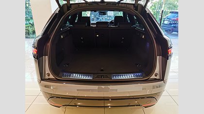 Range Rover Velar 14