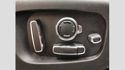 Range Rover Velar 37