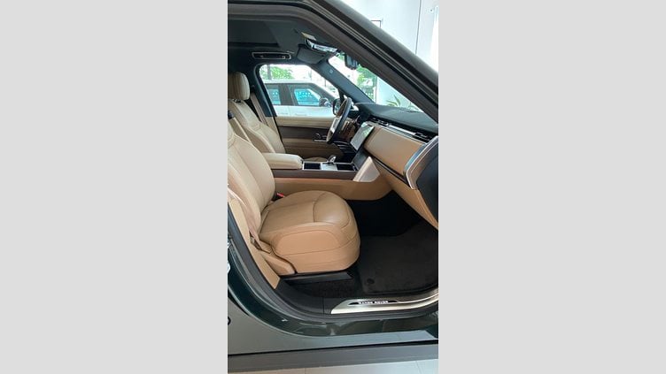 2025 新車 Land Rover Range Rover (1DV) Belgravia Green 貝爾格拉維亞綠 P400 汽油 (輕油電混合) 長軸距 HSE