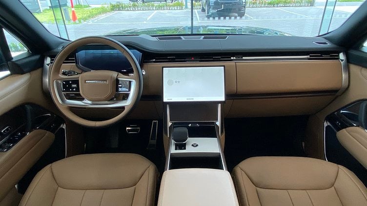 2025 新車 Land Rover Range Rover (1DV) Belgravia Green 貝爾格拉維亞綠 P400 汽油 (輕油電混合) 長軸距 HSE