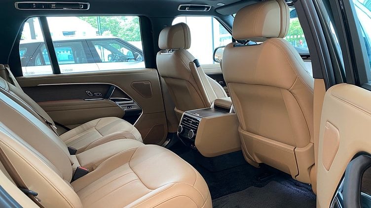 2025 新車 Land Rover Range Rover (1DV) Belgravia Green 貝爾格拉維亞綠 P400 汽油 (輕油電混合) 長軸距 HSE