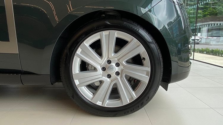 2025 新車 Land Rover Range Rover (1DV) Belgravia Green 貝爾格拉維亞綠 P400 汽油 (輕油電混合) 長軸距 HSE
