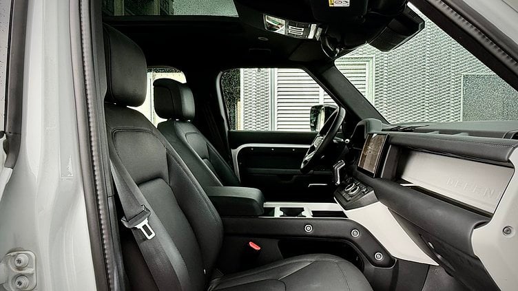 2025 認證中古車 Land Rover Defender 110 Fuji White 300PS Defender 110 D300 X-Dynamic HSE