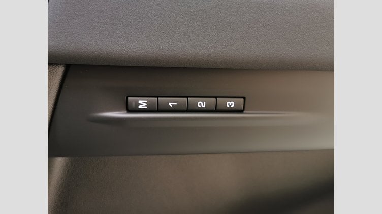 2024 認定中古車 Land Rover Range Rover Evoque アイガーグレイ D200マイルドハイブリッド（ディーゼル） スタンダードホイールベース S