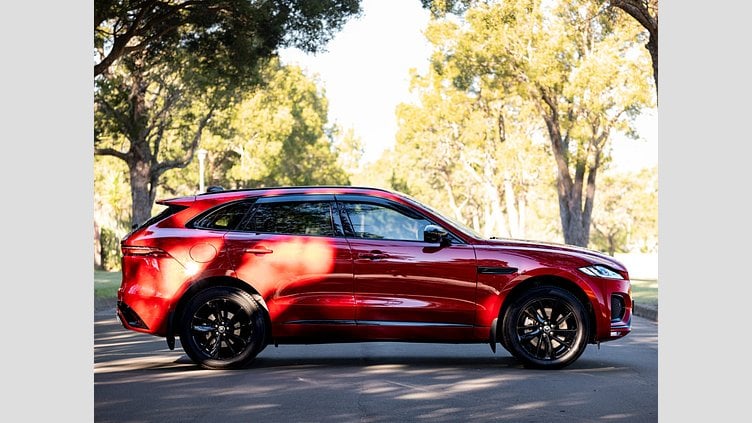 2024 Approved Jaguar F-Pace Firenze Red AWD Auto 3.0D SE R-DYNAMIC (D300)