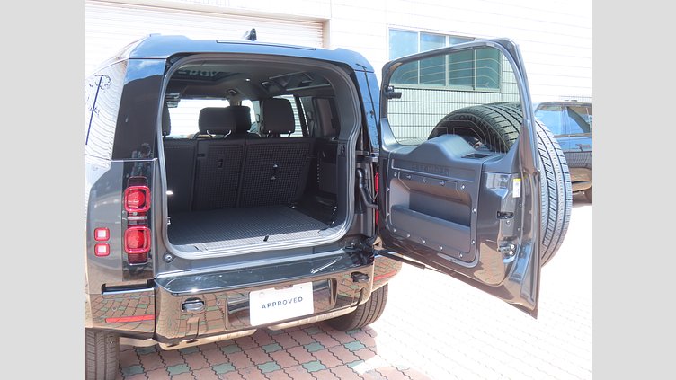 2023 認定中古車 Land Rover Defender 110 カルパチアングレイ D300 AWD（AT） X-DYNAMIC HSE