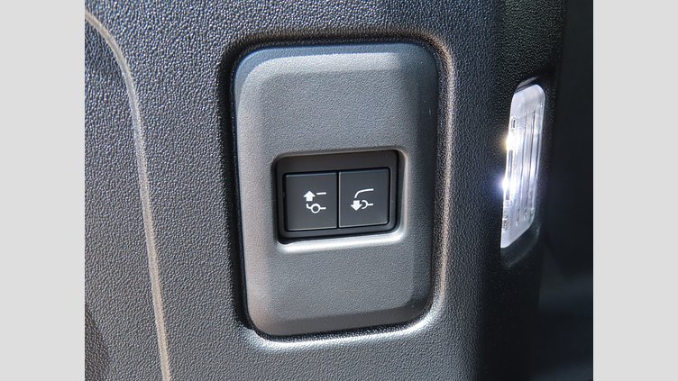 2023 認定中古車 Land Rover Defender 110 カルパチアングレイ D300 AWD（AT） X-DYNAMIC HSE