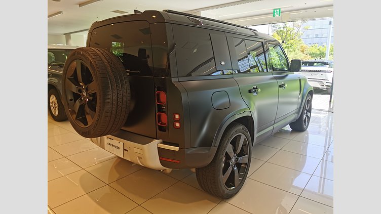 2023 認定中古車 Land Rover Defender 110 サントリーニブラック P300 AWD（AT） SE