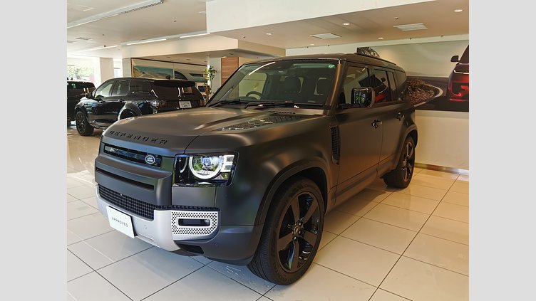 2023 認定中古車 Land Rover Defender 110 サントリーニブラック P300 AWD（AT） SE