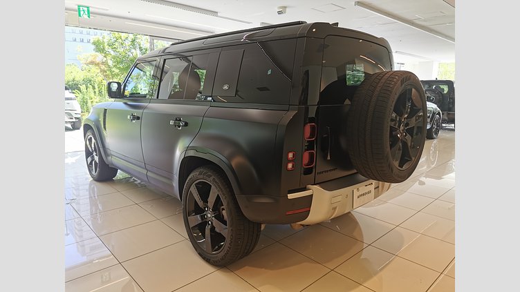 2023 認定中古車 Land Rover Defender 110 サントリーニブラック P300 AWD（AT） SE
