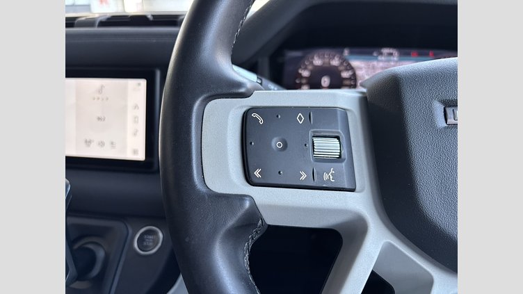 2020 認定中古車 Land Rover Defender 110 タスマンブルー P300 AWD（AT） S