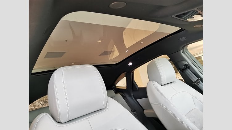 2024 認定中古車 Jaguar E-Pace ポルトフィーノブルー D200マイルドハイブリッド（ディーゼル） R-DYNAMIC SE