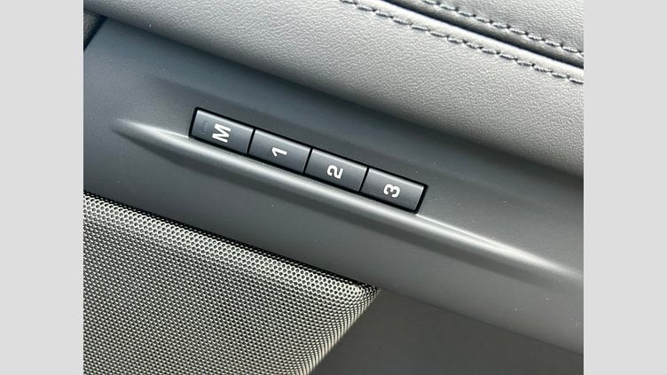 2023 認定中古車 Land Rover Range Rover Evoque ノリータグレー P300e AWD（オートマチック）PHEV AUTOBIOGRAPHY