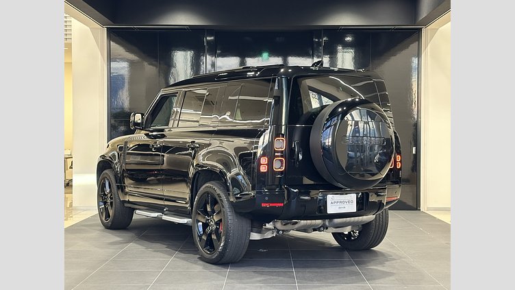 2023 認定中古車 Land Rover Defender 110 サントリーニブラック D300 AWD（AT） X