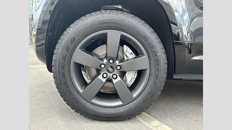 2024 認定中古車 Land Rover Defender 90 カルパチアングレイ D350 ディーゼルマイルドハイブリッド X-Dynamic HSE