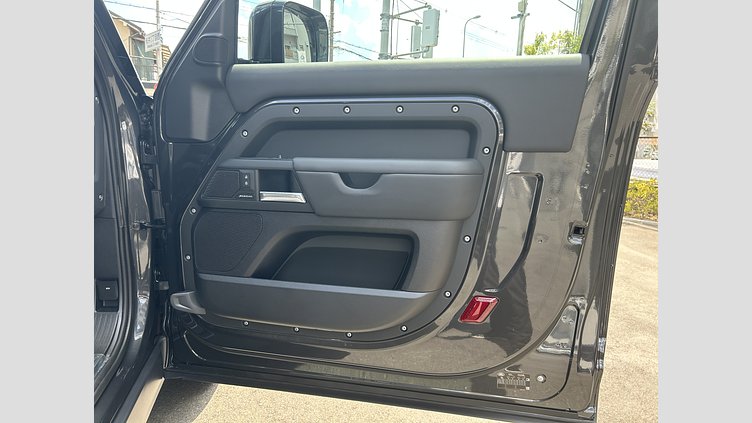 2024 認定中古車 Land Rover Defender 90 カルパチアングレイ D350 ディーゼルマイルドハイブリッド X-Dynamic HSE
