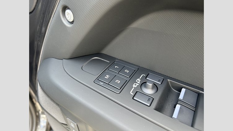 2024 認定中古車 Land Rover Defender 90 カルパチアングレイ D350 ディーゼルマイルドハイブリッド X-Dynamic HSE