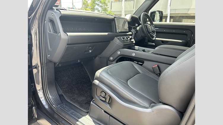 2024 認定中古車 Land Rover Defender 90 カルパチアングレイ D350 ディーゼルマイルドハイブリッド X-Dynamic HSE