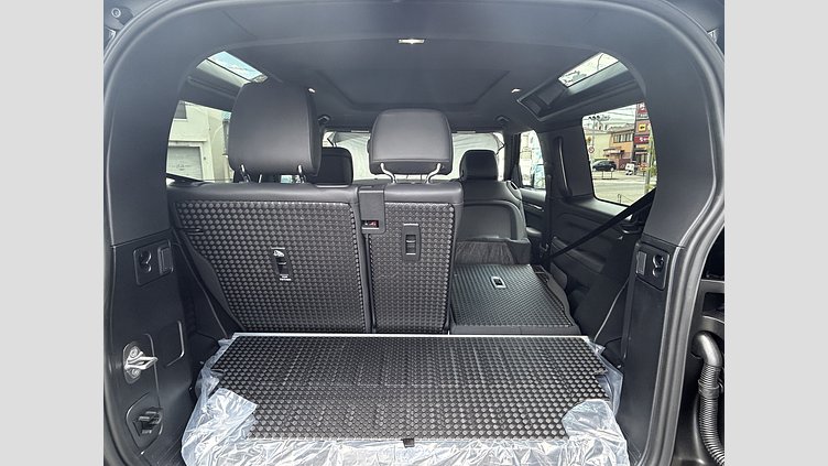 2024 認定中古車 Land Rover Defender 90 カルパチアングレイ D350 ディーゼルマイルドハイブリッド X-Dynamic HSE