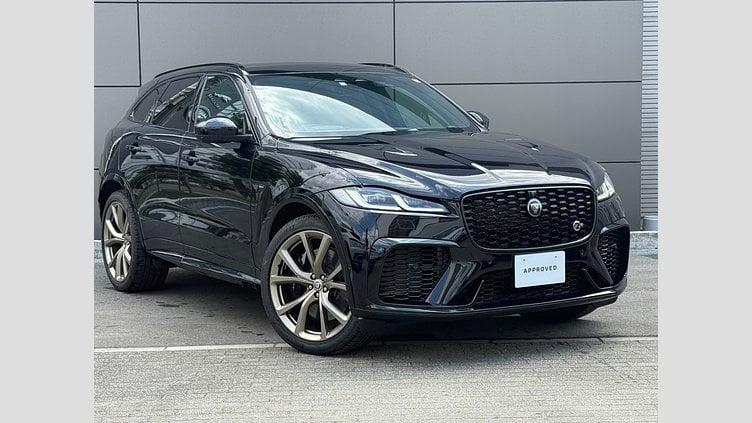 2022 認定中古車 Jaguar F-Pace フジホワイト P550 AWD（オートマチック） SVR