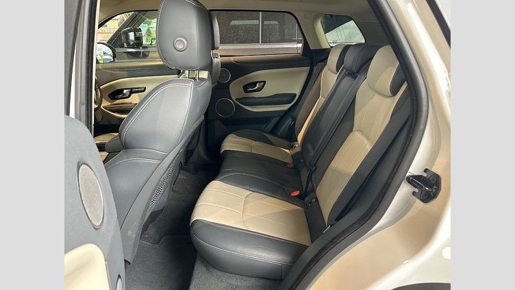 2017 認定中古車 Land Rover Range Rover Evoque Fuji White 2.0 litre Si4 Petrol SE
