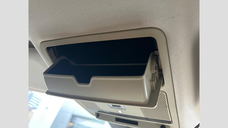 2017 認定中古車 Land Rover Range Rover Evoque Fuji White 2.0 litre Si4 Petrol SE