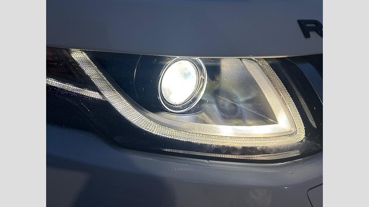2017 認定中古車 Land Rover Range Rover Evoque Fuji White 2.0 litre Si4 Petrol SE