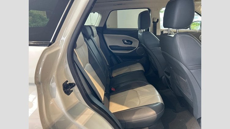 2017 認定中古車 Land Rover Range Rover Evoque Fuji White 2.0 litre Si4 Petrol SE