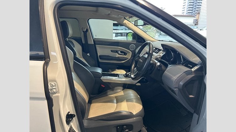 2017 認定中古車 Land Rover Range Rover Evoque Fuji White 2.0 litre Si4 Petrol SE