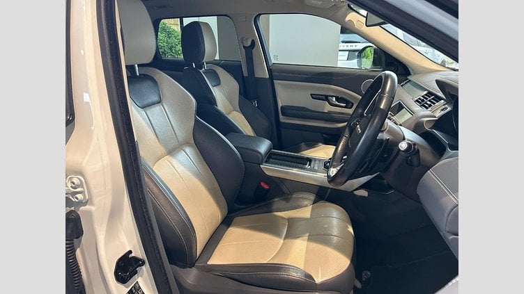 2017 認定中古車 Land Rover Range Rover Evoque Fuji White 2.0 litre Si4 Petrol SE