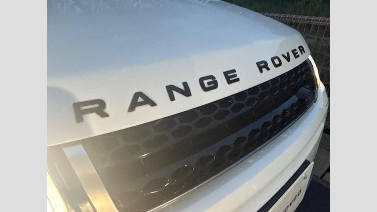 2017 認定中古車 Land Rover Range Rover Evoque Fuji White 2.0 litre Si4 Petrol SE