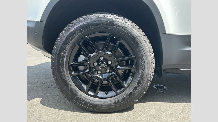 2024 認定中古車 Land Rover Defender 110 フジホワイト D350 ディーゼルマイルドハイブリッド S