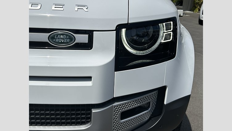 2024 認定中古車 Land Rover Defender 110 フジホワイト D350 ディーゼルマイルドハイブリッド S