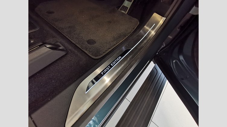 2023 認定中古車 Land Rover Range Rover Sport ジオラグリーン 3.0リッター6気筒400PSターボチャージドガソリンMHEV（オートマチック） FIRST EDITION