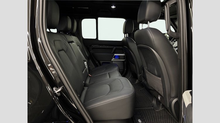 2022 Approved Land Rover Defender 110 Santorini Black 3.0 litre i6D​ SE 250PS AWD