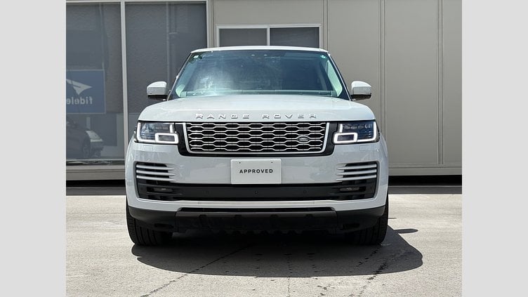 2019 認定中古車 Land Rover Range Rover ユーロンホワイト 3.0リッターTDV6ディーゼル（258 PS） スタンダードホイールベース VOGUE